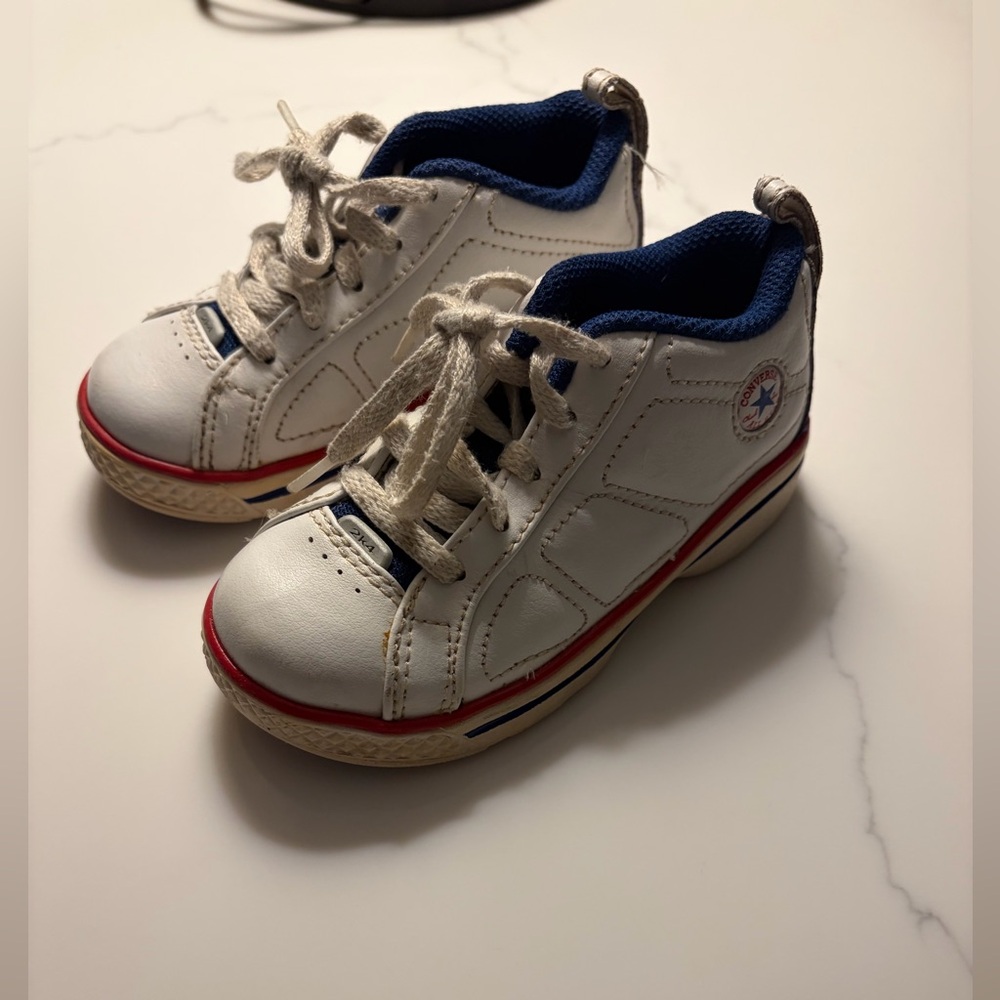Vintage 2K4 All Star Converse Chuck Taylor Tennis Shoes Toddler SIZE 8